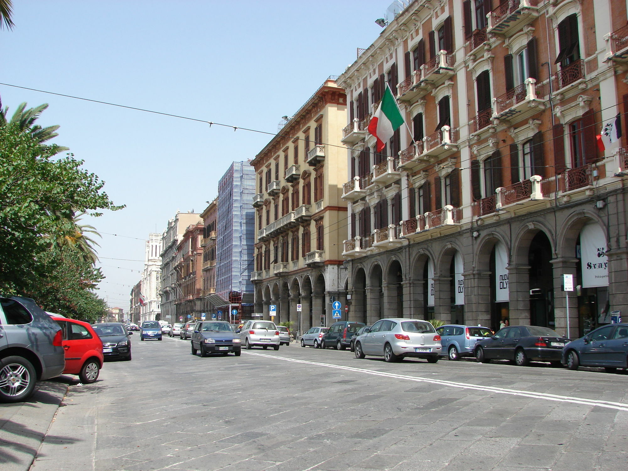 Hotel AeR BJ Vittoria Cagliari Esterno foto